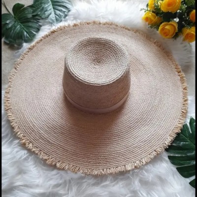 Chapeau de plage en crochet