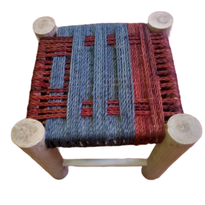 Tabouret en sisal tissé